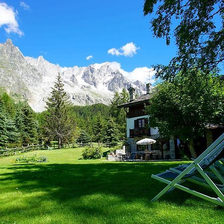 Hotel Locanda Belvedere Courmayeur Dış mekan fotoğraf