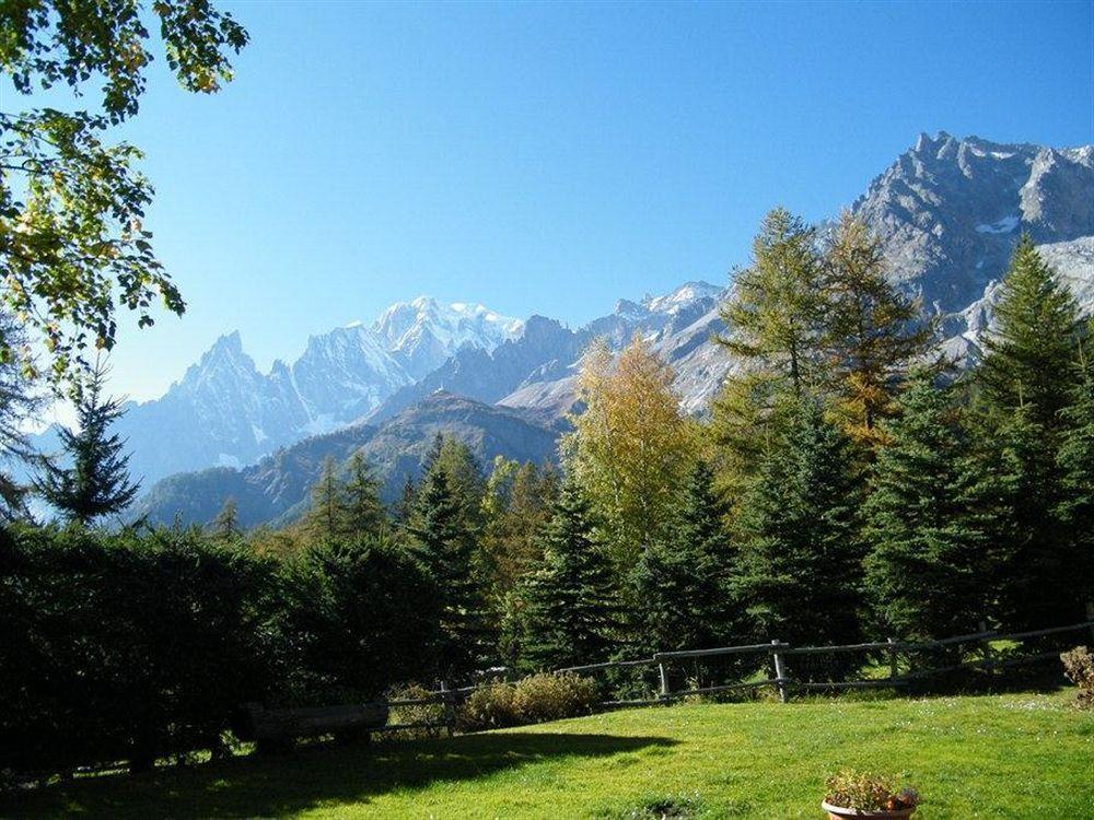 Hotel Locanda Belvedere Courmayeur Dış mekan fotoğraf
