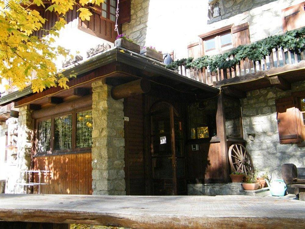 Hotel Locanda Belvedere Courmayeur Dış mekan fotoğraf